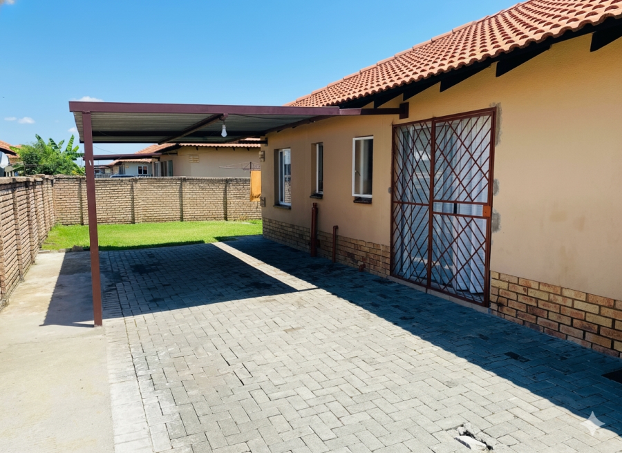 3 Bedroom Property for Sale in Waterkloof Hill Estate North West